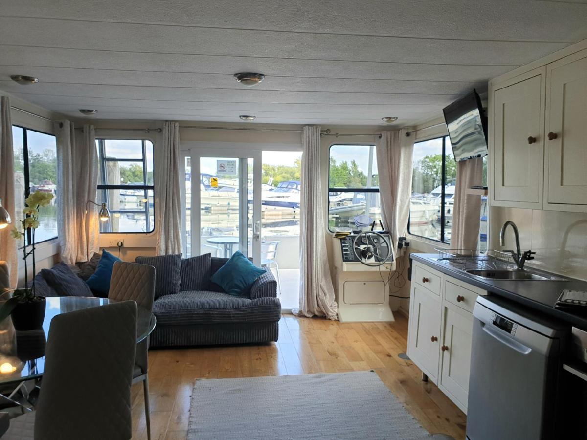 Bluebird House-Boat Hotel East Molesey Exterior foto